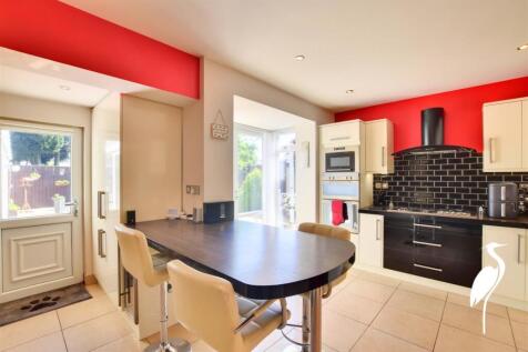 Breakfasting Kitchen