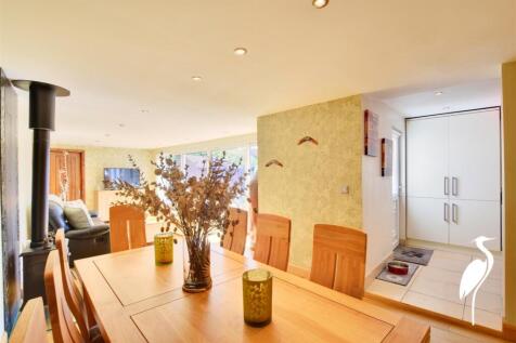 Family/Dining Area