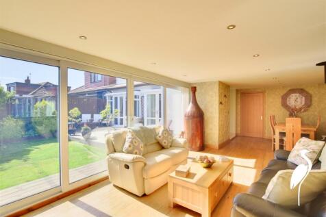 Family/Dining Area