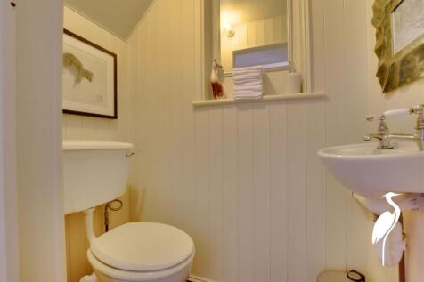 Cloakroom/WC