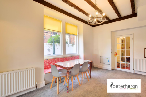 Breakfast Room