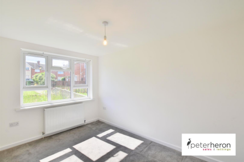 Dining Room/Bedroom 3