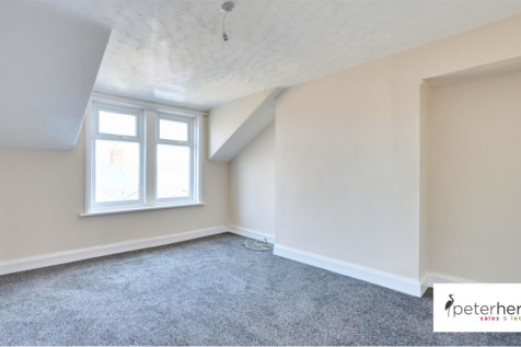 Bedroom 2 (rear)