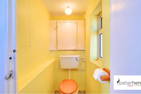 Separate WC