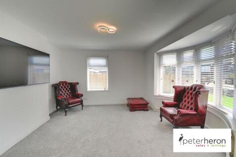 Bedroom 4/Lounge