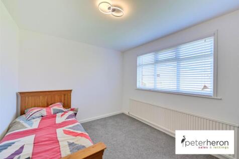 Bedroom 2 (rear)