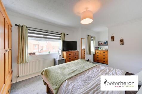 Bedroom 1 (front)