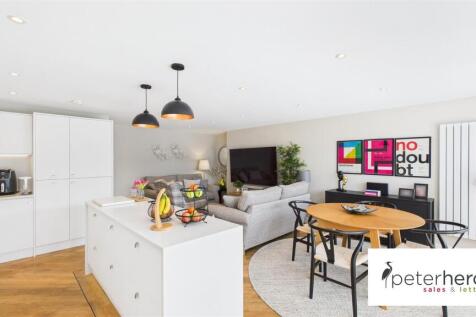Open Plan Kitchen/Dining and Family Area