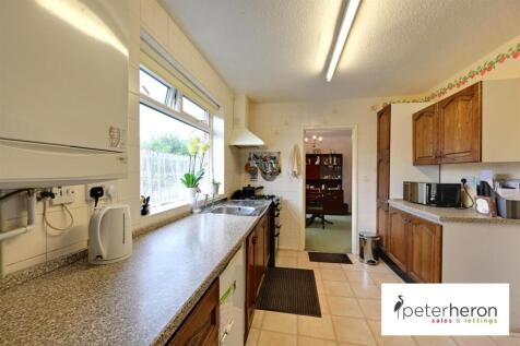 Breakfasting Kitchen