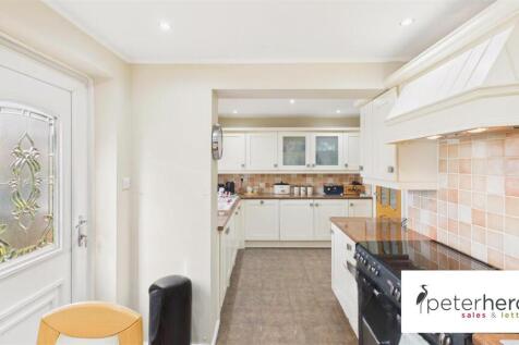 Breakfasting Kitchen