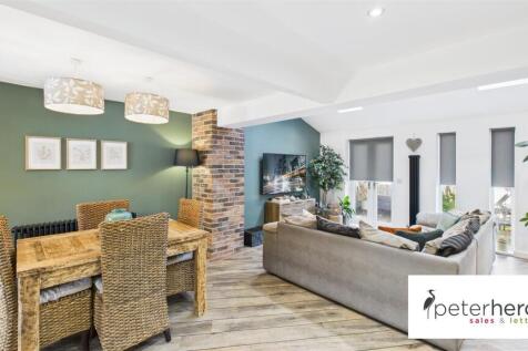 Kitchen/Dining and Living Area
