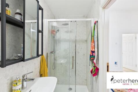 En Suite Showeroom