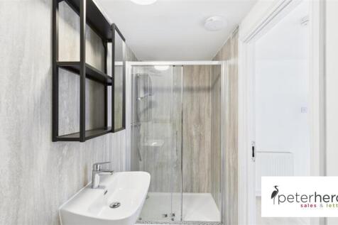 En Suite Showeroom