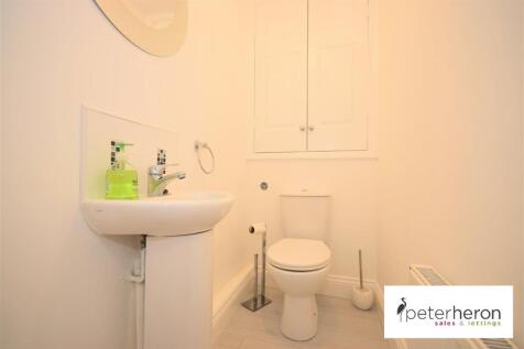 Cloak Room/W.C.