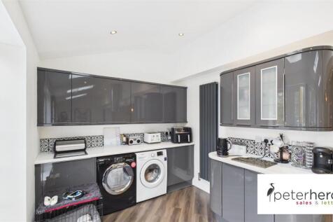 Open Plan Kitchen/Living &amp; Dining Area