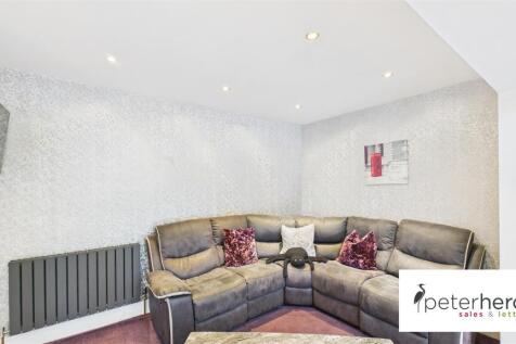 Open Plan Kitchen/Living &amp; Dining Area