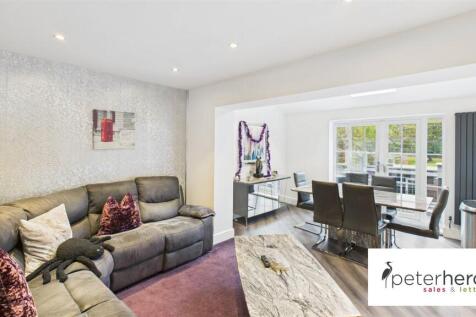 Open Plan Kitchen/Living &amp; Dining Area