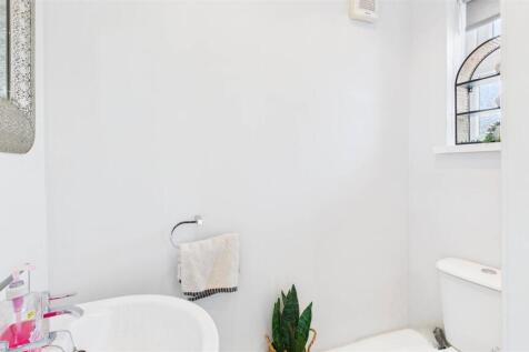 Ground Floor Washroom