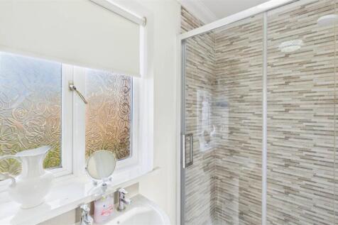 En Suite Shower Room