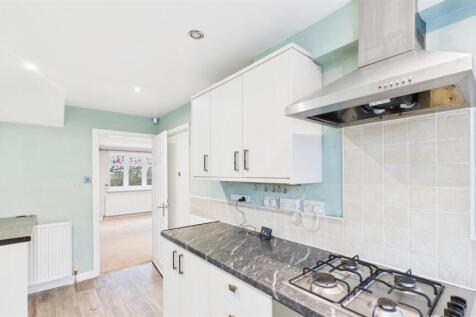 Breakfasting Kitchen