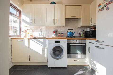 116 Stanley St - ...