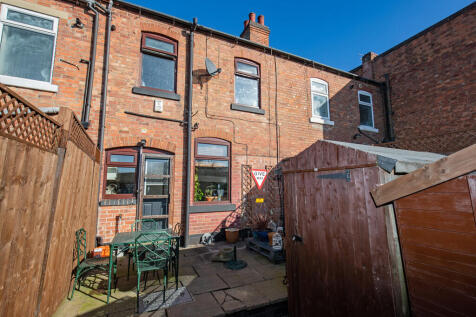 116 Stanley St - ...