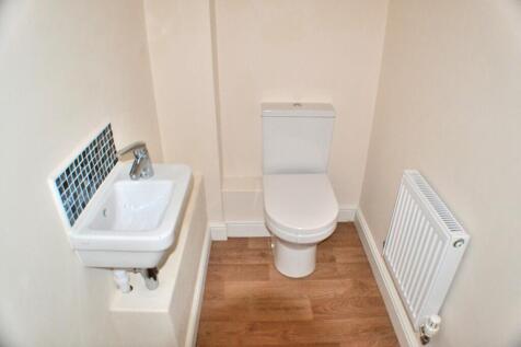 Dowstairs toilet
