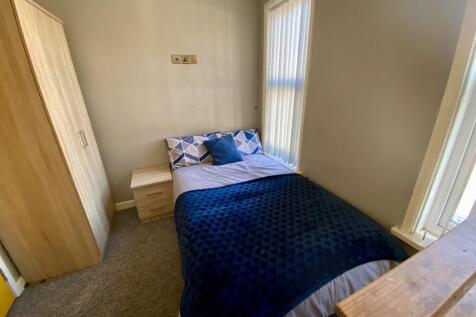 Room 2 102 Stoneh...