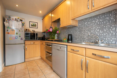 21 Derbyshire Dr ...