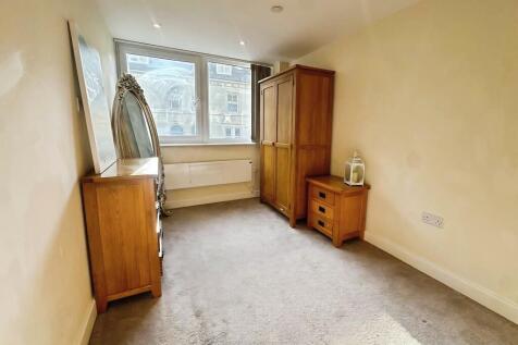 676eaa22-WhatsApp...