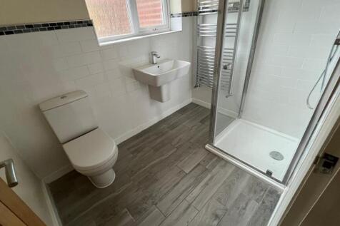 Shower Room (2).jpeg