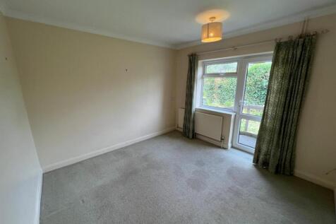Bedroom 2 2.jpeg