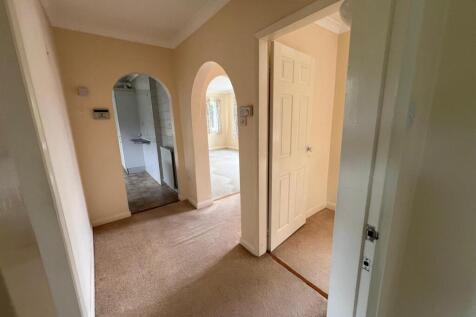 Hallway 1.jpeg