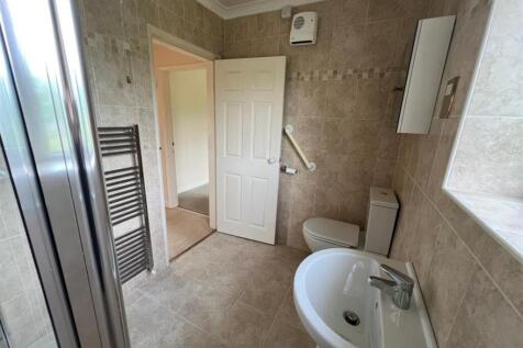 Shower Room 4.jpeg