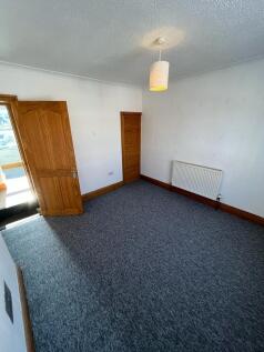 Bedroom 2 2.jpg