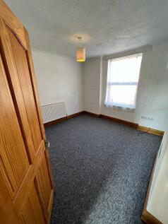 Bedroom 2 1.jpg