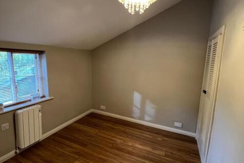 WhatsApp Image 2025-11-10 at 15.36.28 (11).jpeg