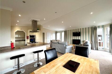 Reception/Kitchen