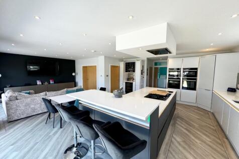 Kitchen 3