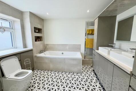 Bathroom 2