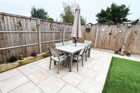 Garden left