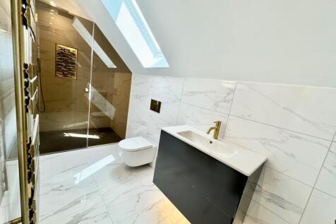 En Suite NEW