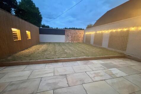 Garden night