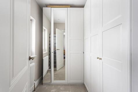 Walk in closet