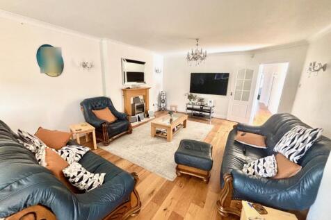 Lounge 2
