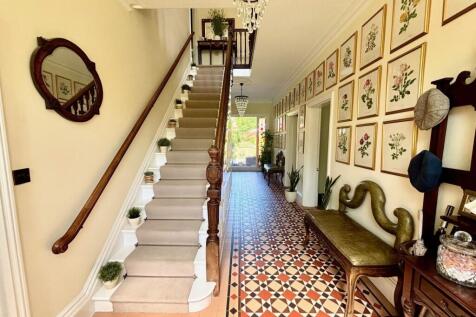 Entrnace Hall