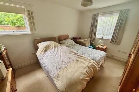 Bed 1