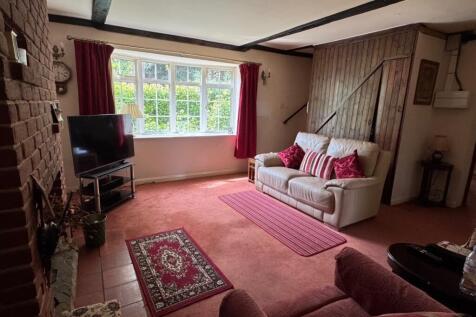 Lounge Left