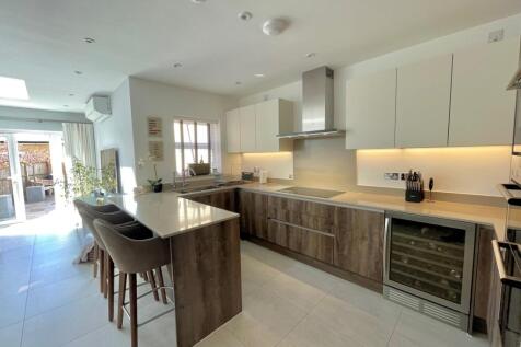 KITCHEN 2