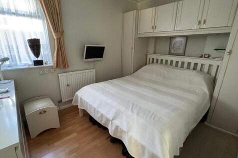 Bed 1